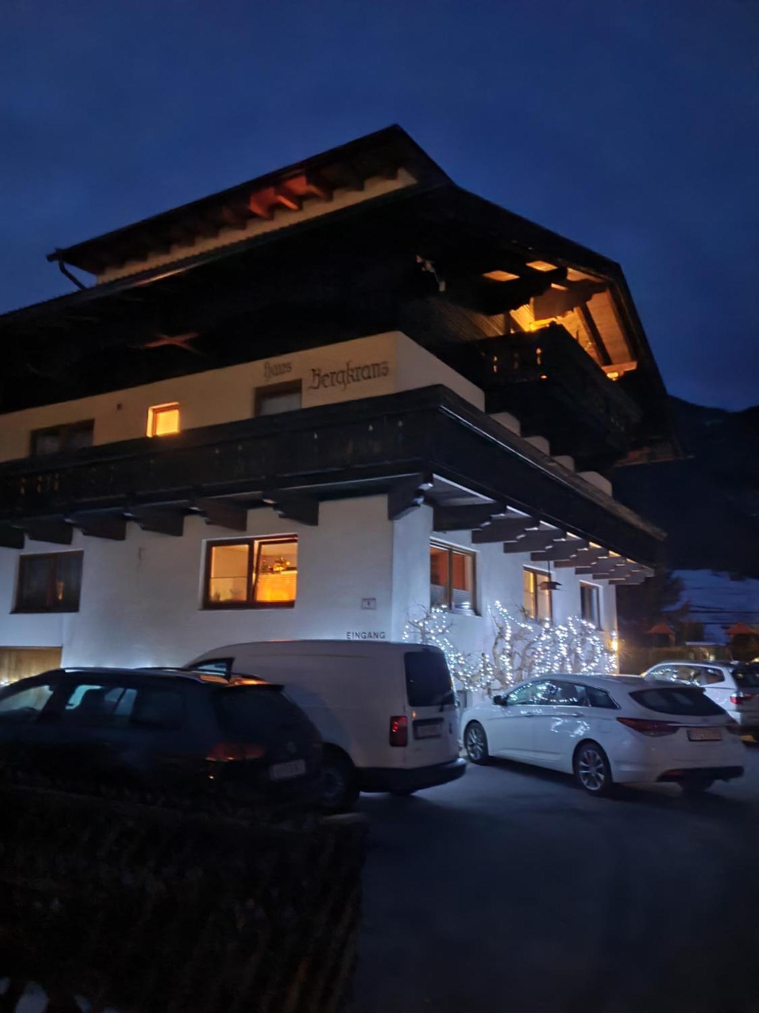 Haus Bergkranz Acomodação com café da manhã Lermoos Exterior foto